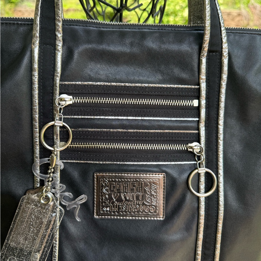 Coach Poppy Glam Tote – Style F0967-13820 🖤 - Picture 4 of 14